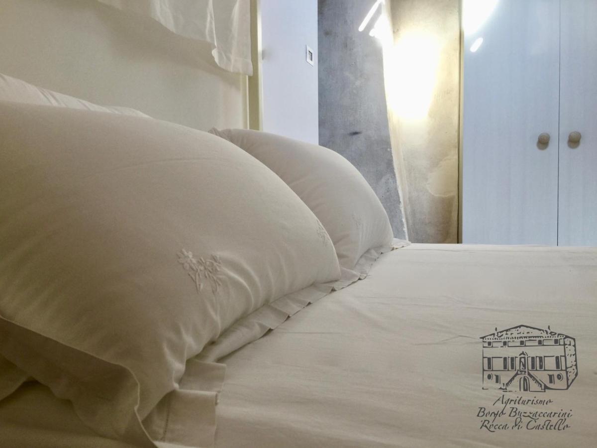 Agriturismo Borgo Buzzaccarini Rocca Di Castello 몽셀리체 외부 사진