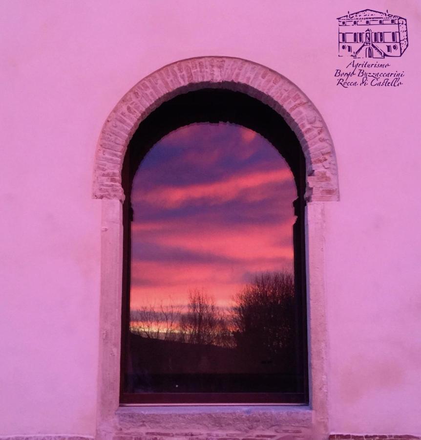 Agriturismo Borgo Buzzaccarini Rocca Di Castello 몽셀리체 외부 사진